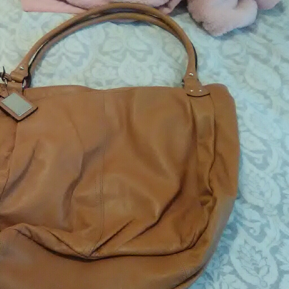 Leather handbag never used